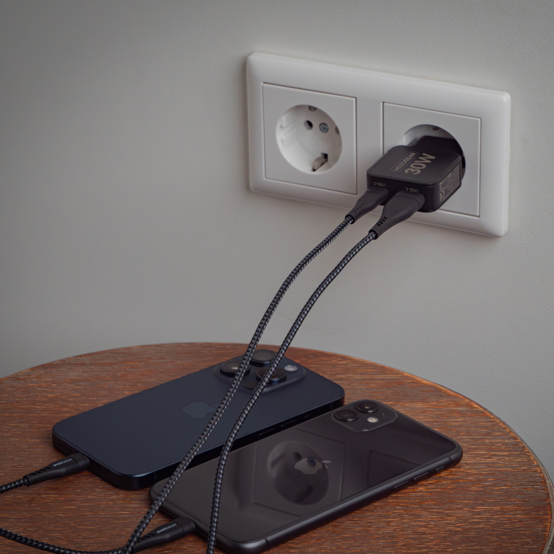 MOJOGEAR CHARGE+ Mini 30W USB-C Oplader met 2 poorten USB/USB-C - Opladers