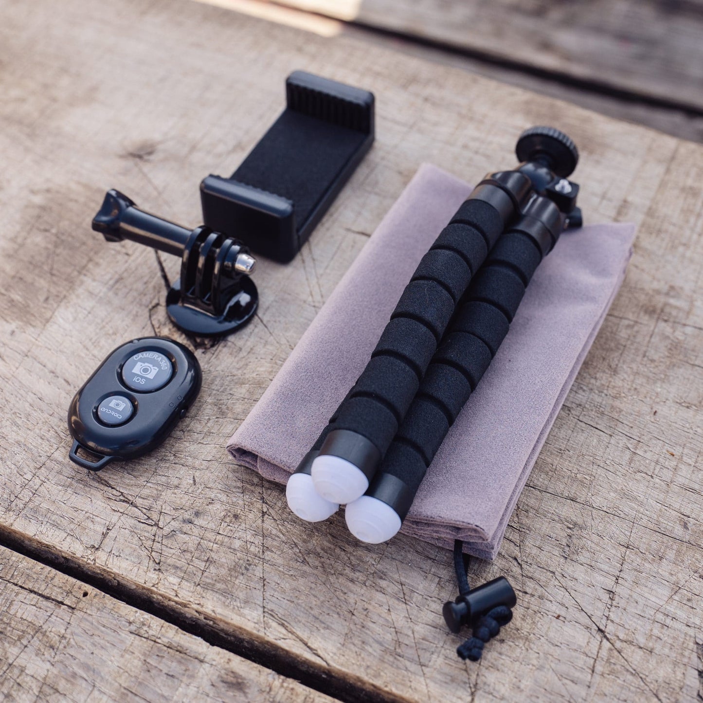 Flexibel mini-statief met schuimrubber poten KIT: incl. telefoonhouder, bluetooth remote, GoPro-adapter & opbergzakje - Flexibele statieven